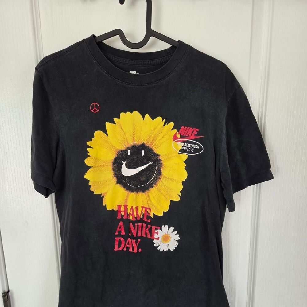 Nike Women's Black T-shirt